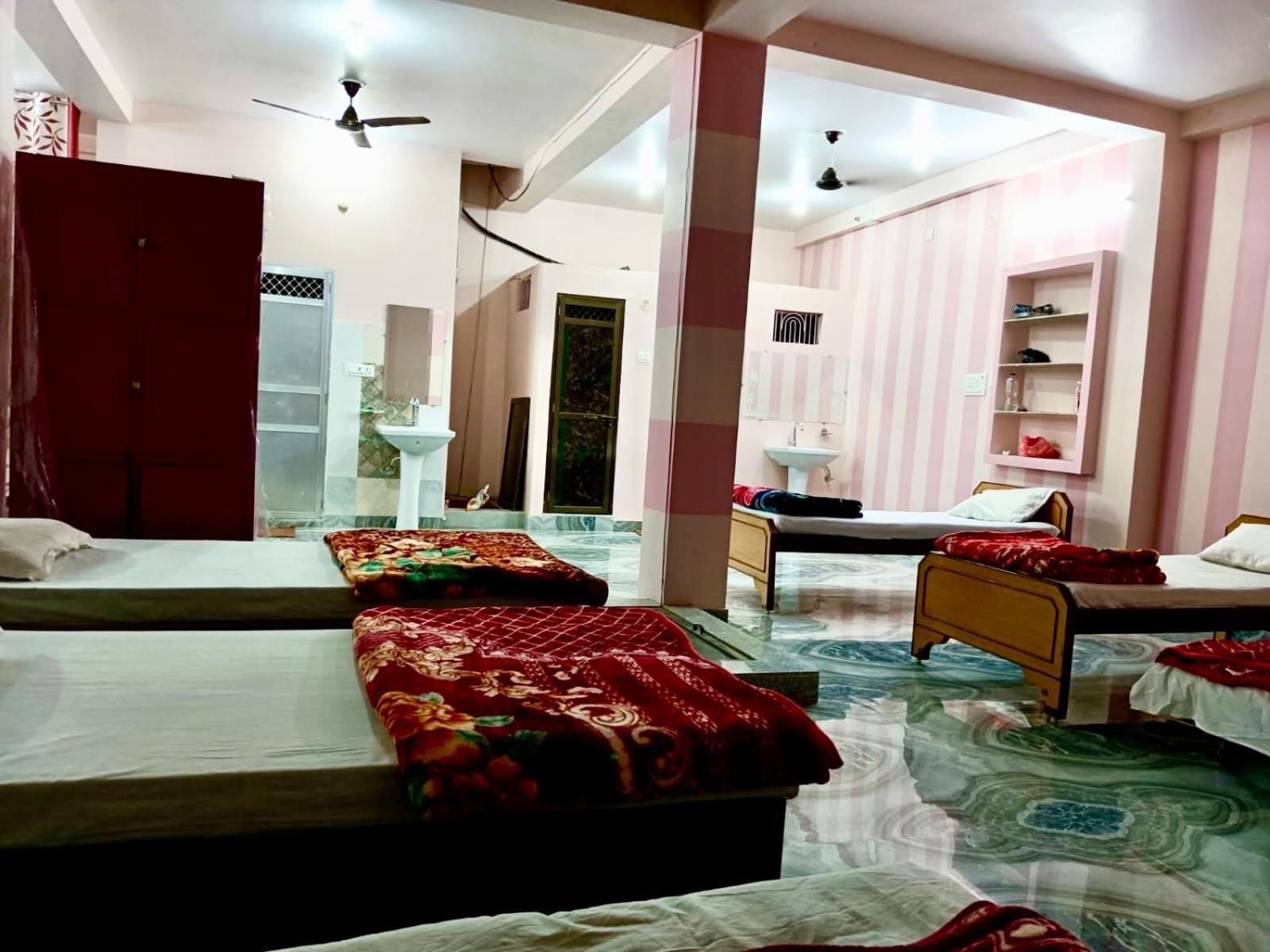 Trilok Residency - Dashashwamedh Bénarès Extérieur photo