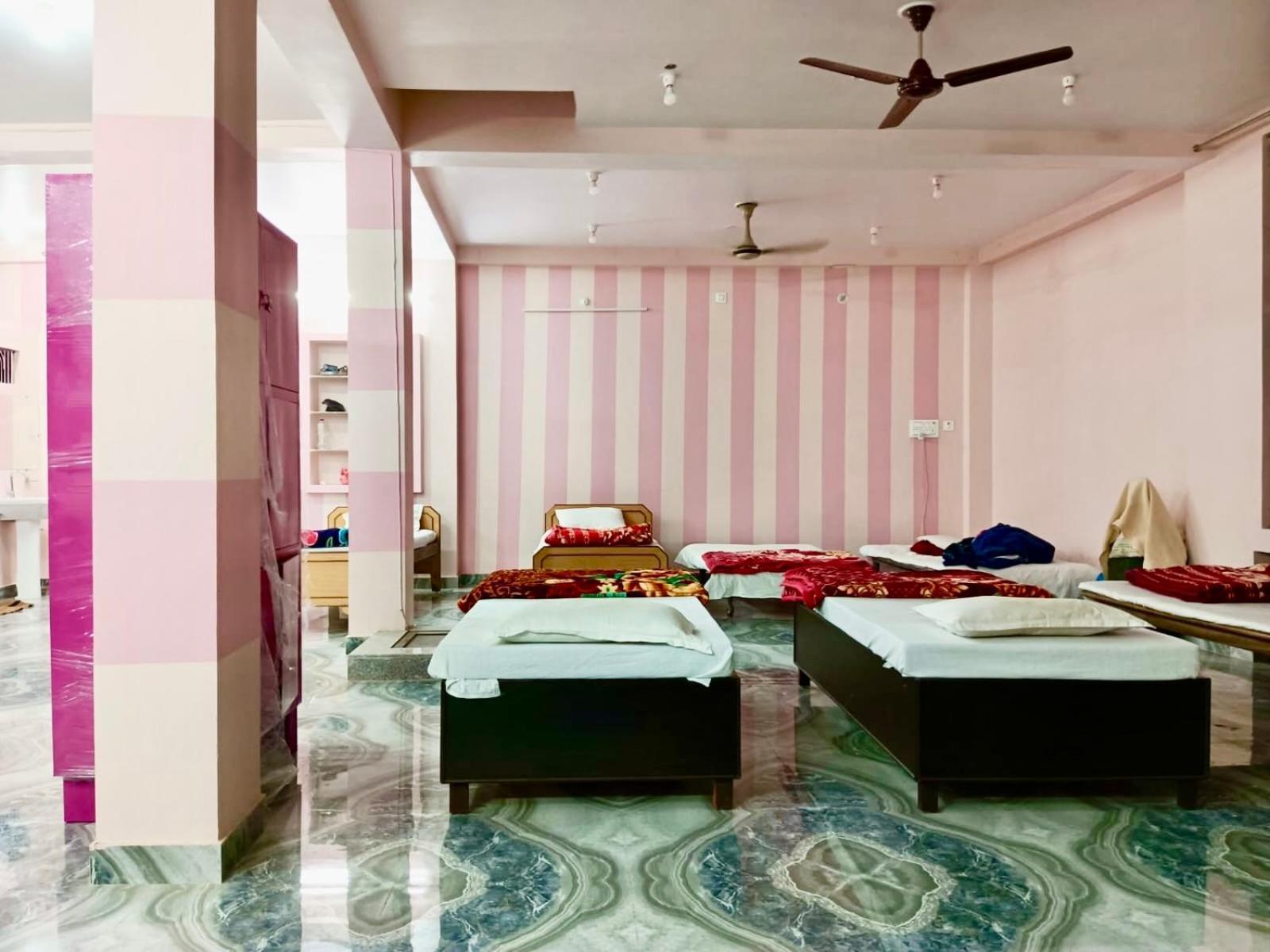 Trilok Residency - Dashashwamedh Bénarès Extérieur photo
