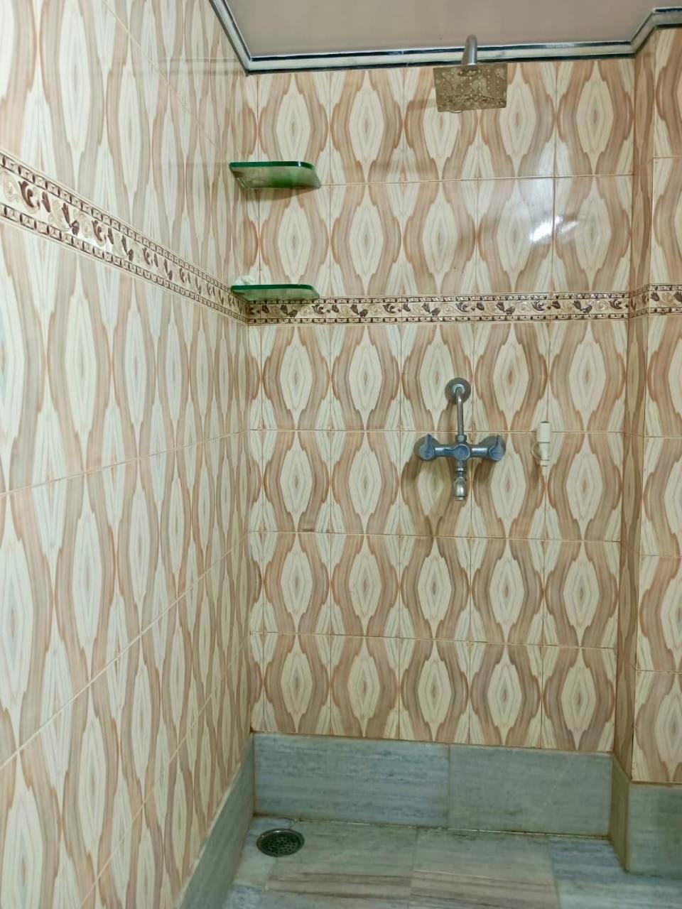 Trilok Residency - Dashashwamedh Bénarès Extérieur photo