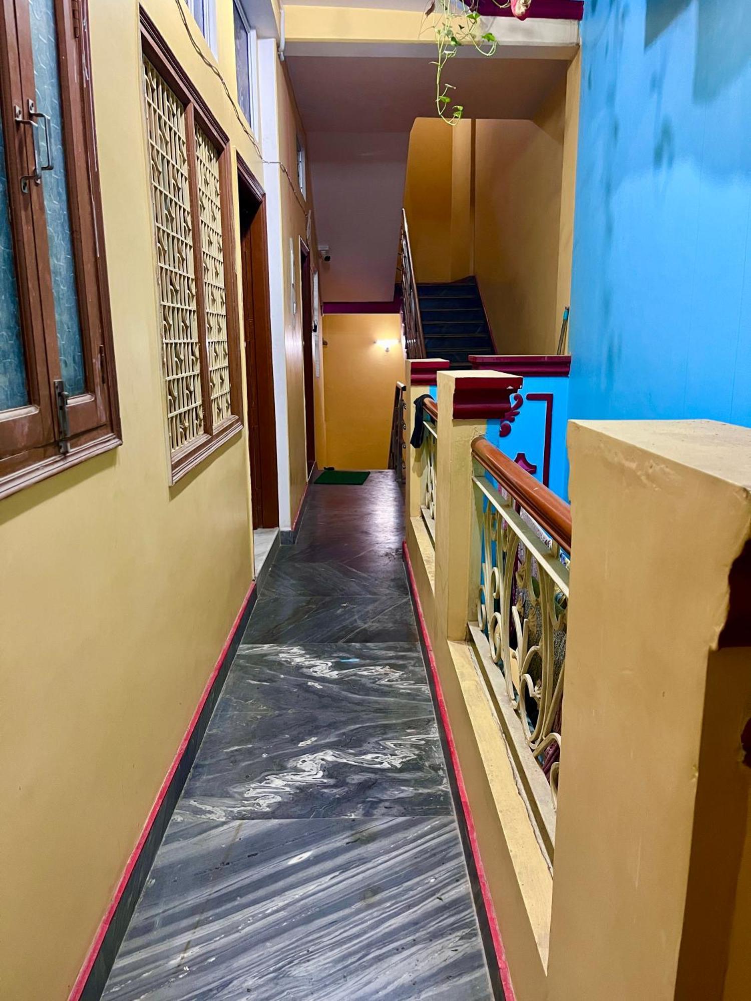 Trilok Residency - Dashashwamedh Bénarès Extérieur photo